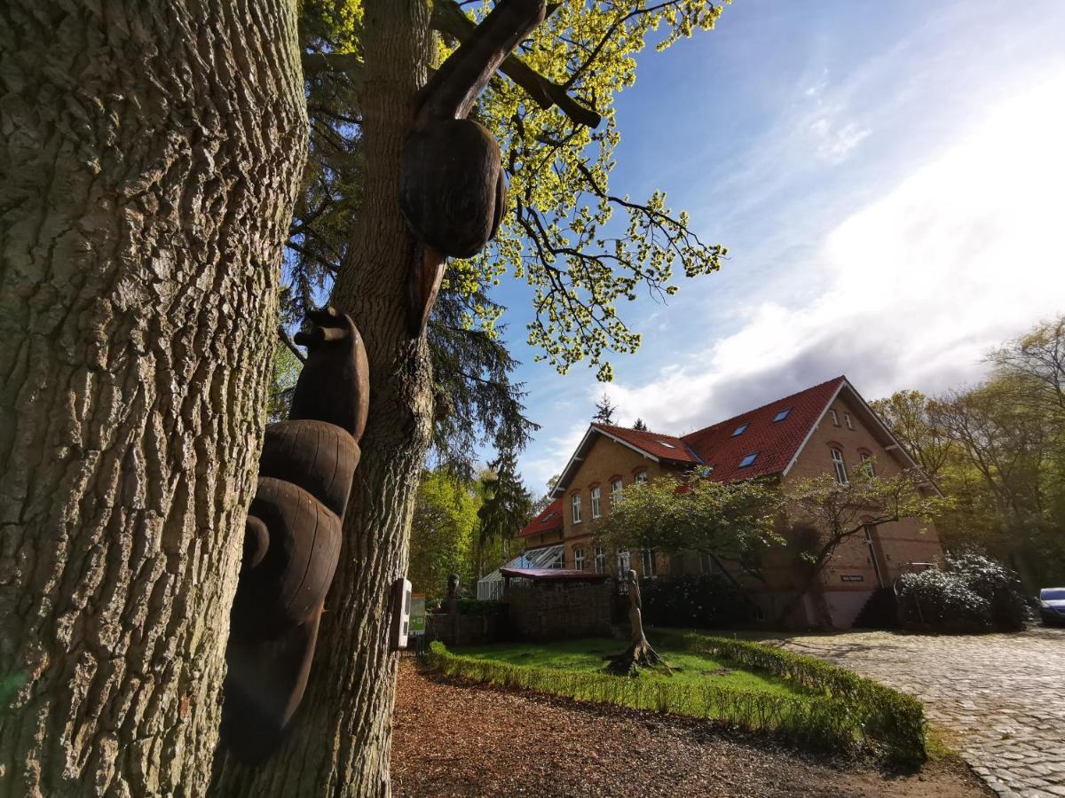 Hotel Schloesschen Sundische Wiese Zingst Exterior photo