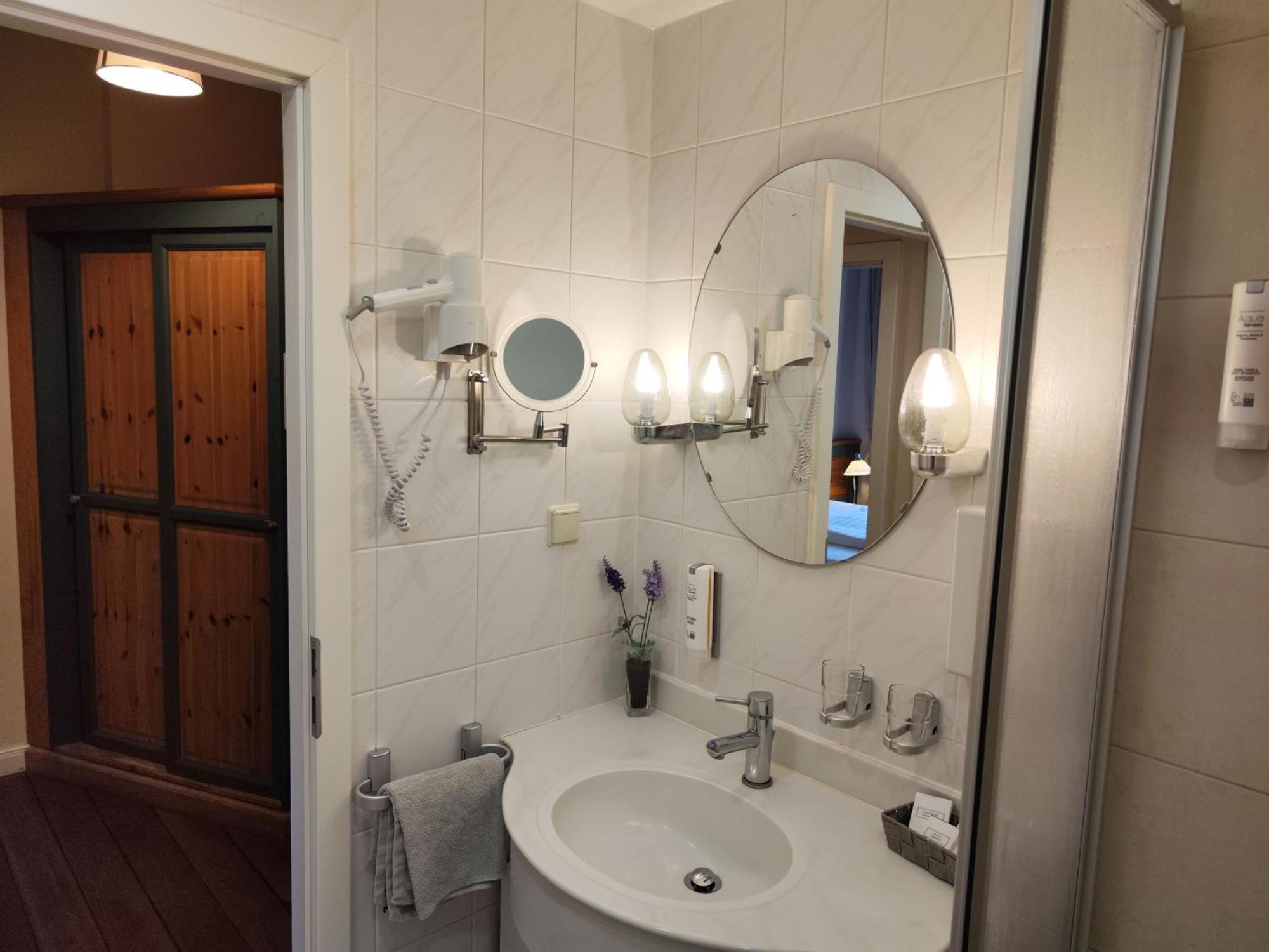 Hotel Schloesschen Sundische Wiese Zingst Room photo