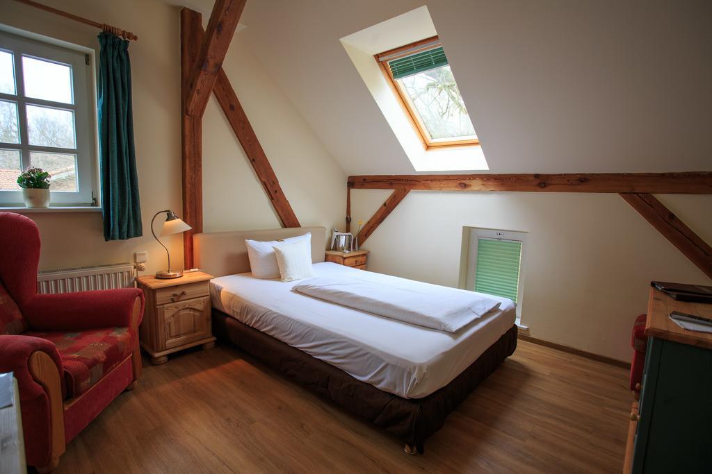 Hotel Schloesschen Sundische Wiese Zingst Exterior photo